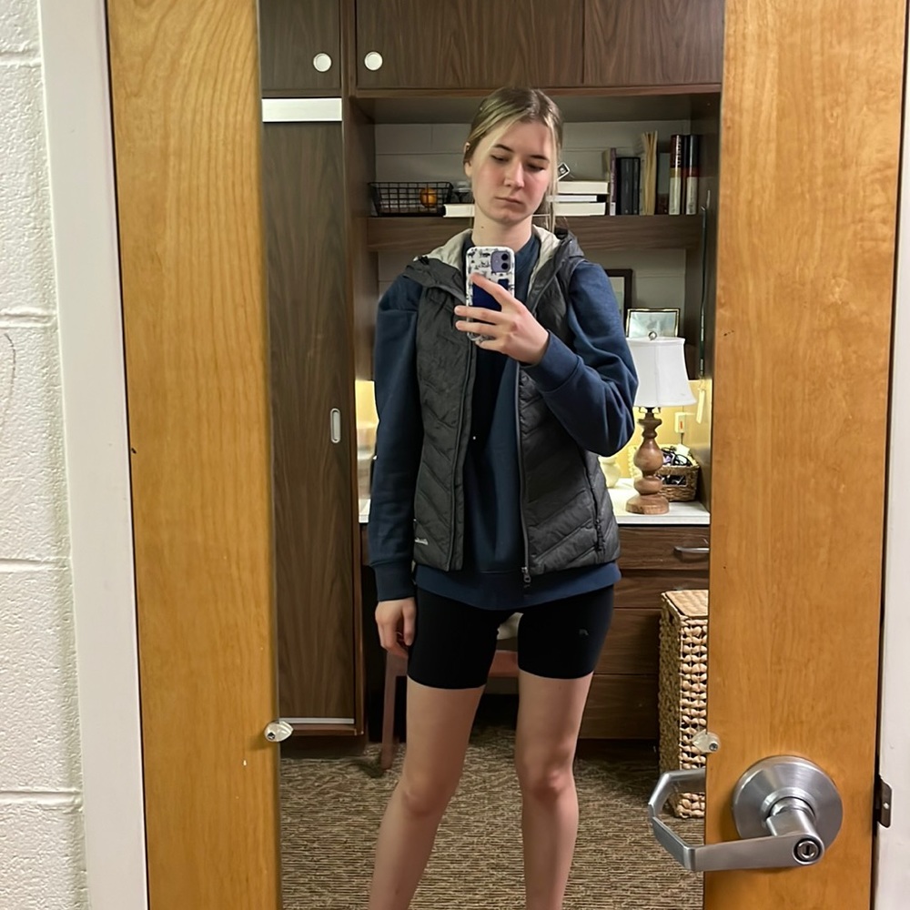 Women’s XS Eddie Bauer down vest
